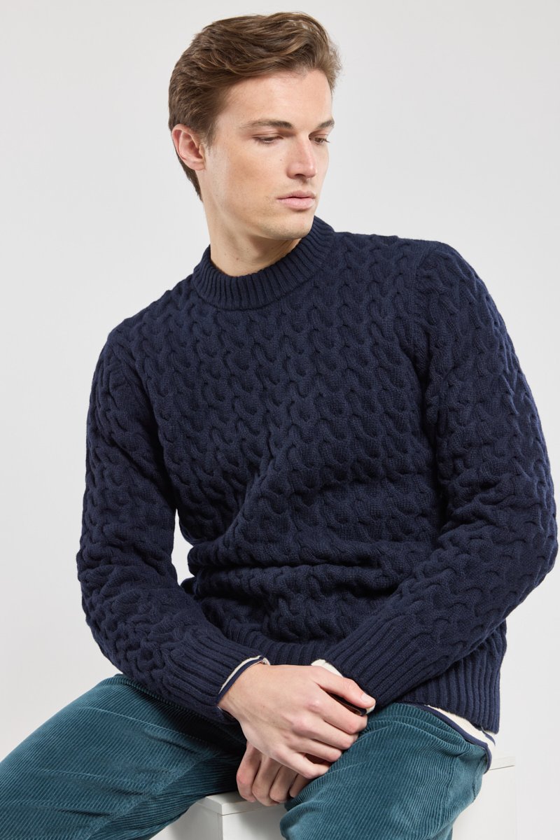 Pullover mit Zopfstrickmuster – Wolle
